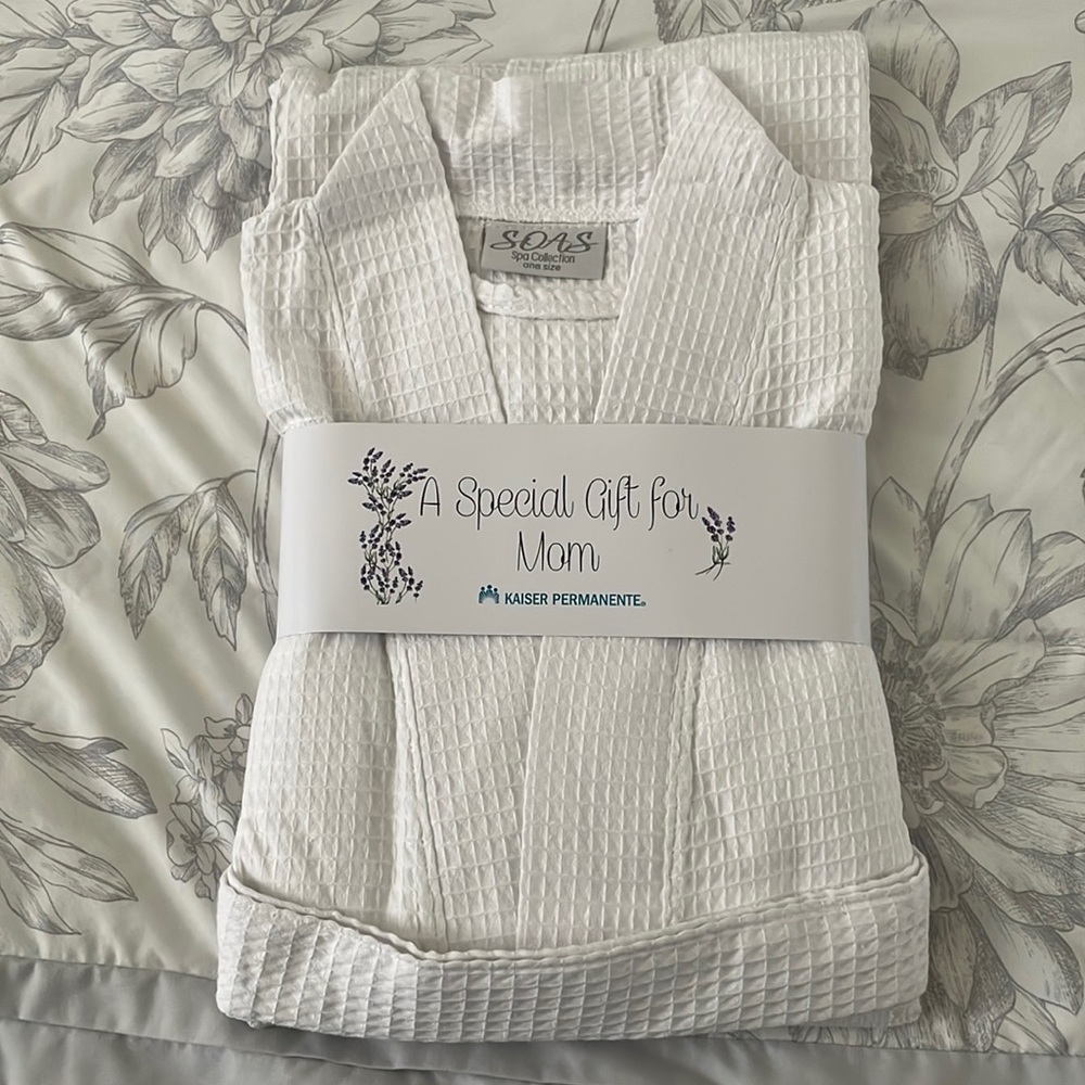 New Mom’s Spa Robe